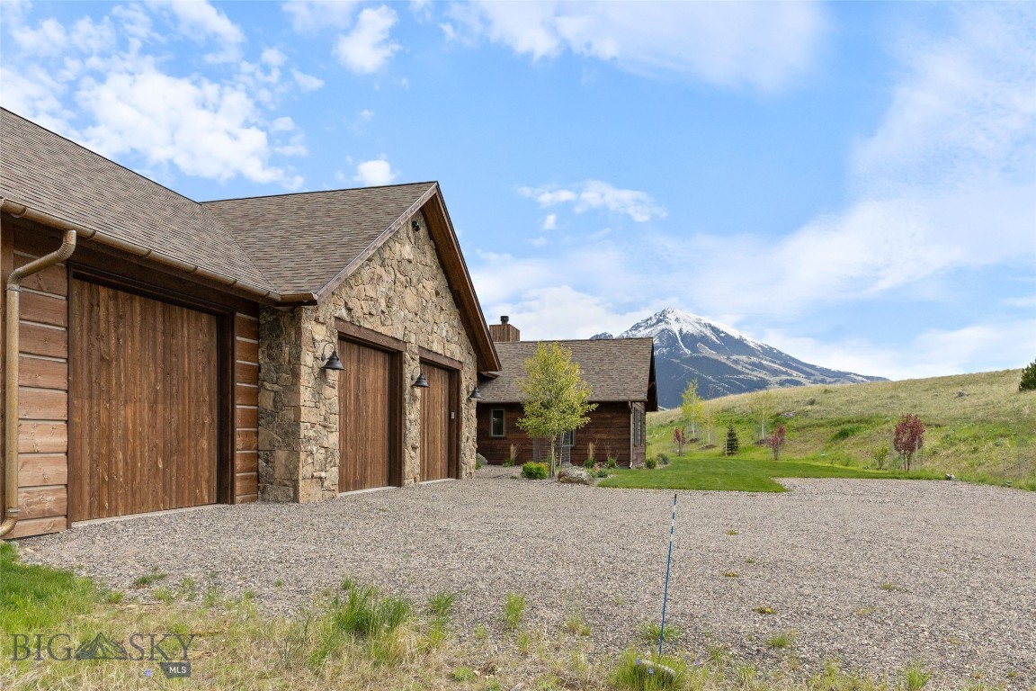 3 Harrier Drive