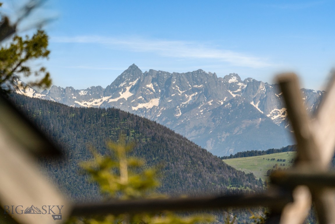 125 Rocky Mountain Meadows