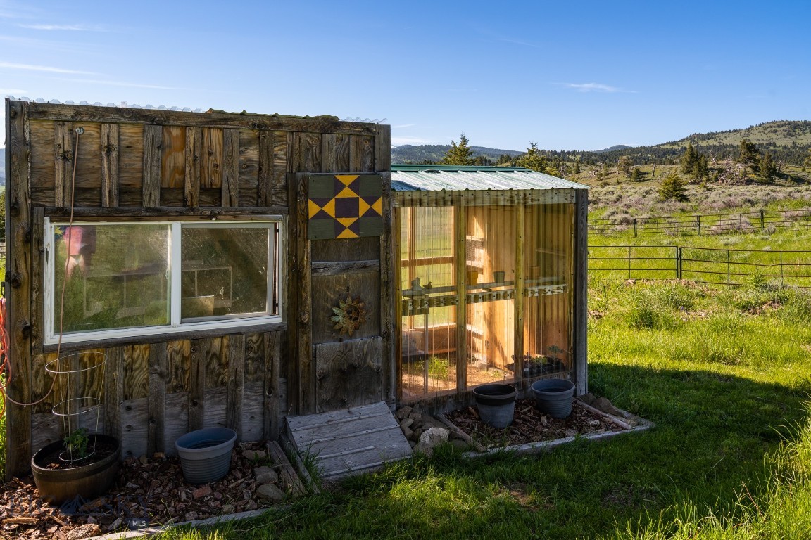 125 Rocky Mountain Meadows