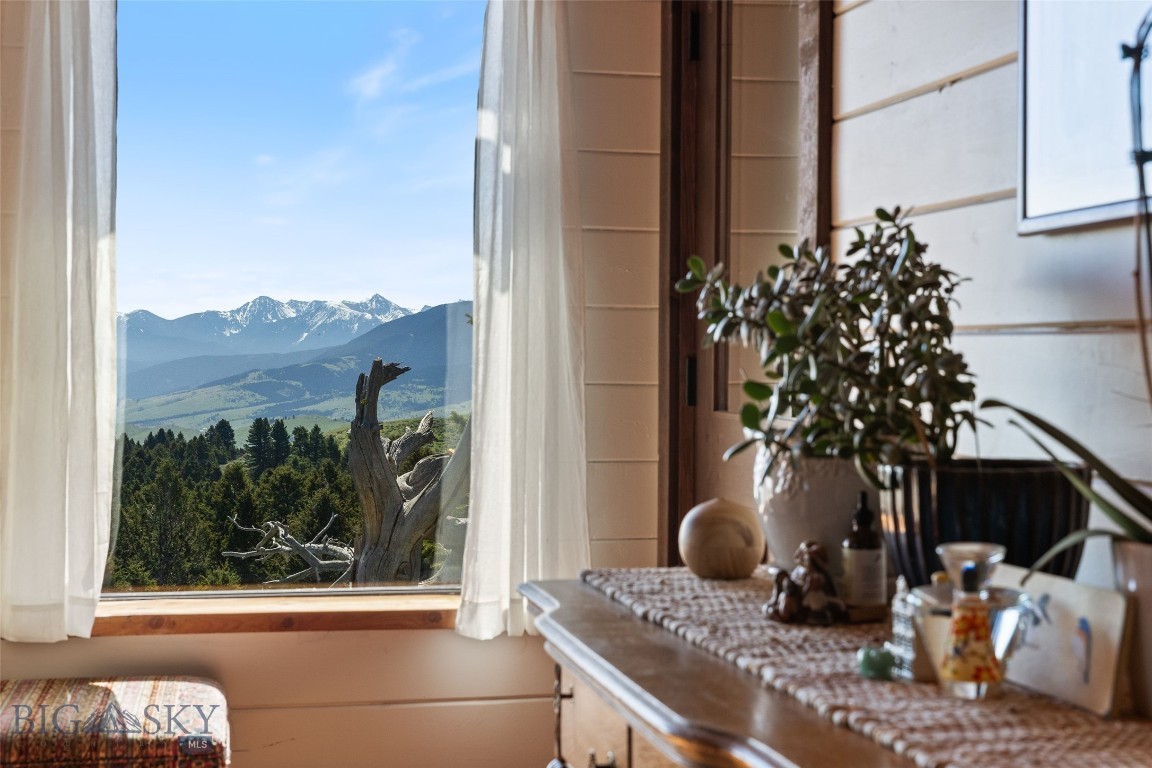 125 Rocky Mountain Meadows