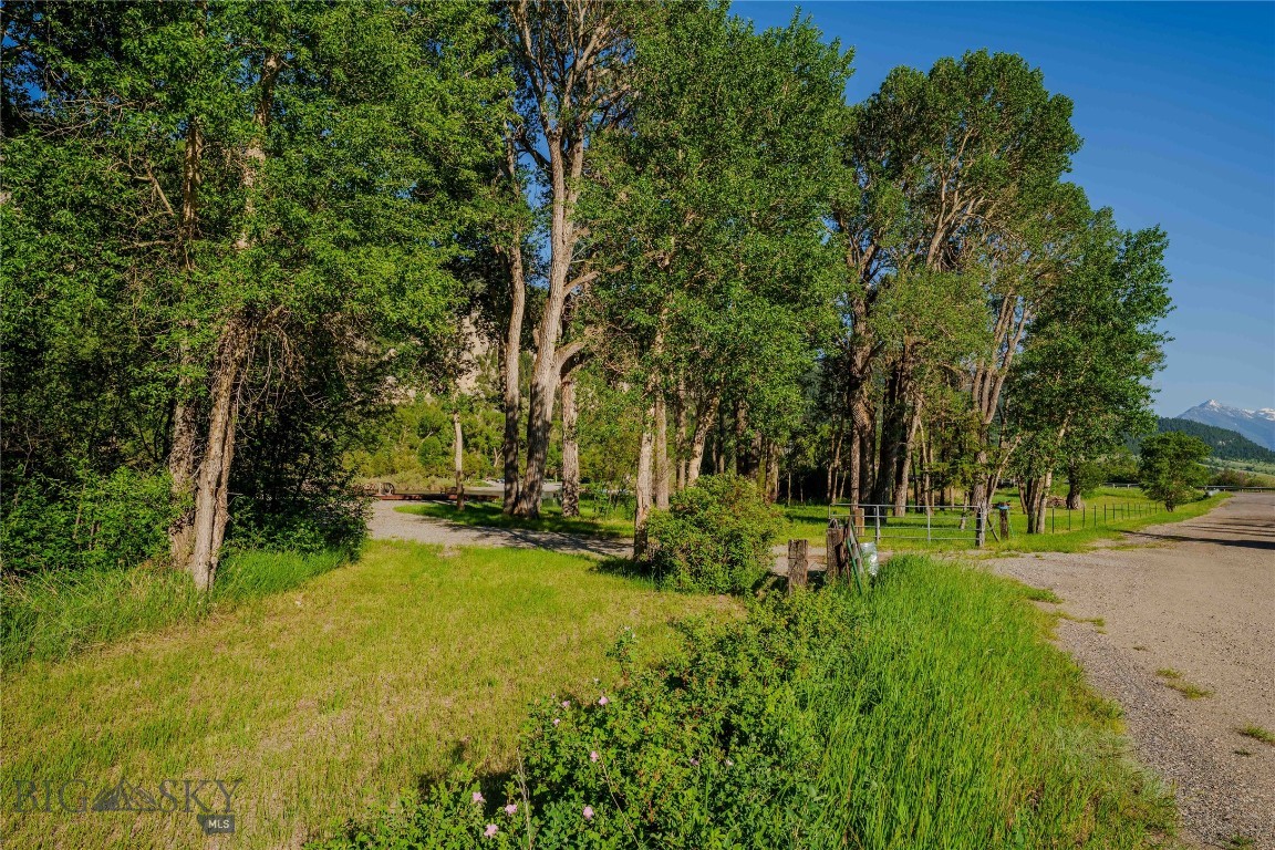 NHN East River Road
