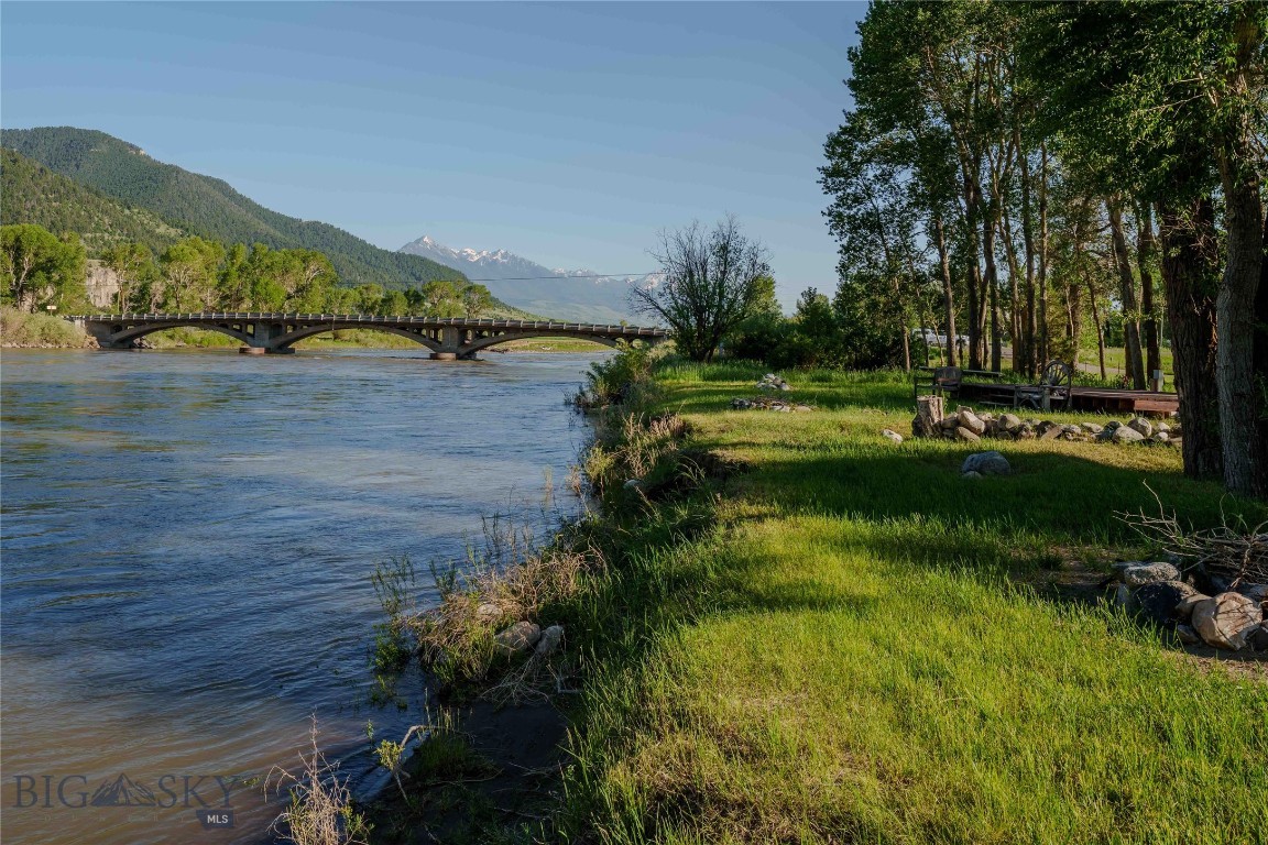 NHN East River Road