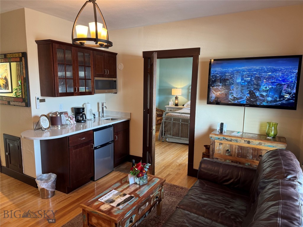 201 W Park Street 410