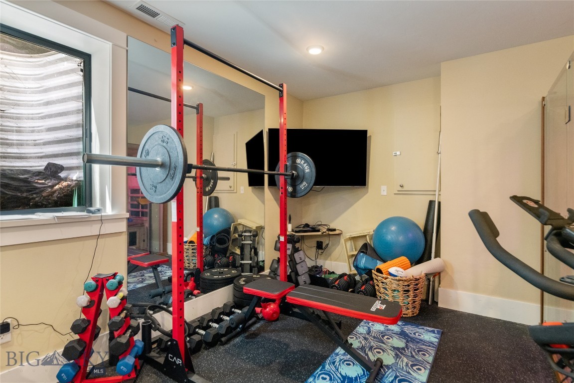 425 S Yellowstone Street