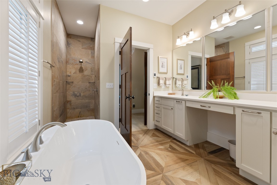 425 S Yellowstone Street