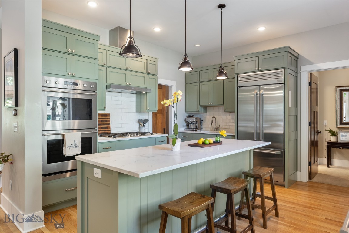 425 S Yellowstone Street