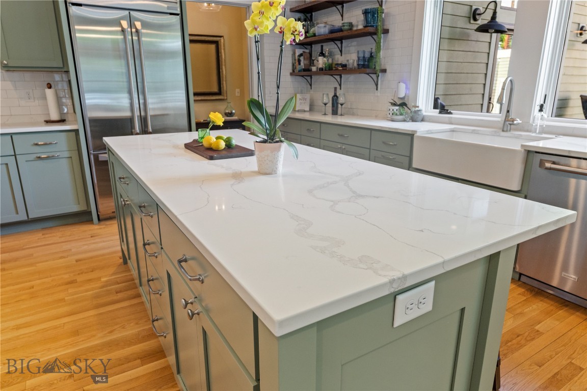 425 S Yellowstone Street