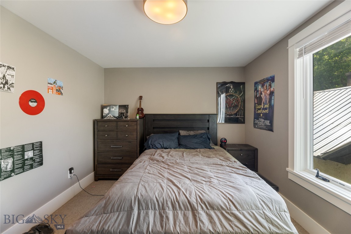 425 S Yellowstone Street