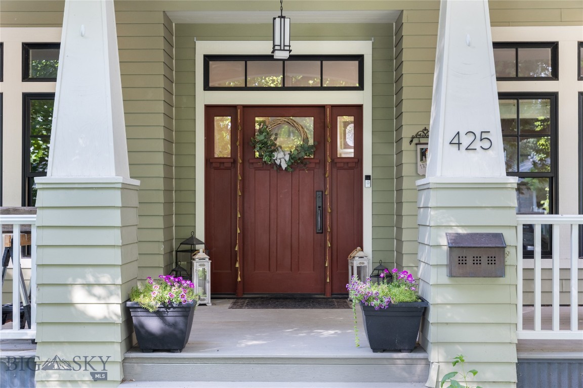 425 S Yellowstone Street