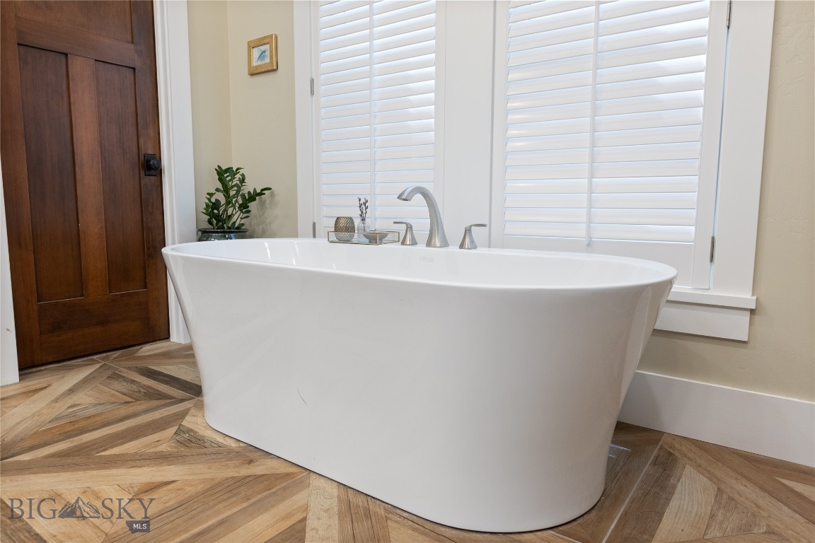 425 S Yellowstone Street