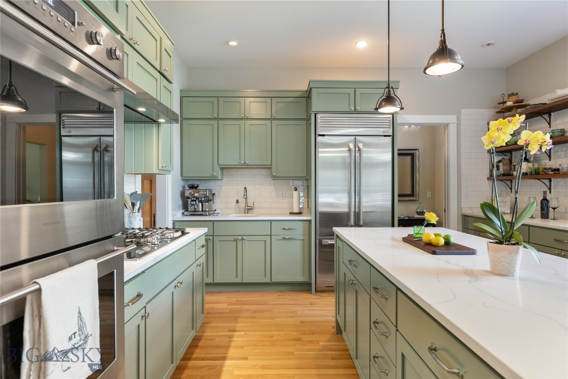 425 S Yellowstone Street