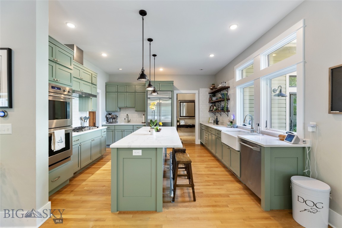 425 S Yellowstone Street