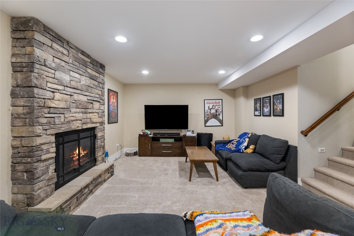 425 S Yellowstone Street