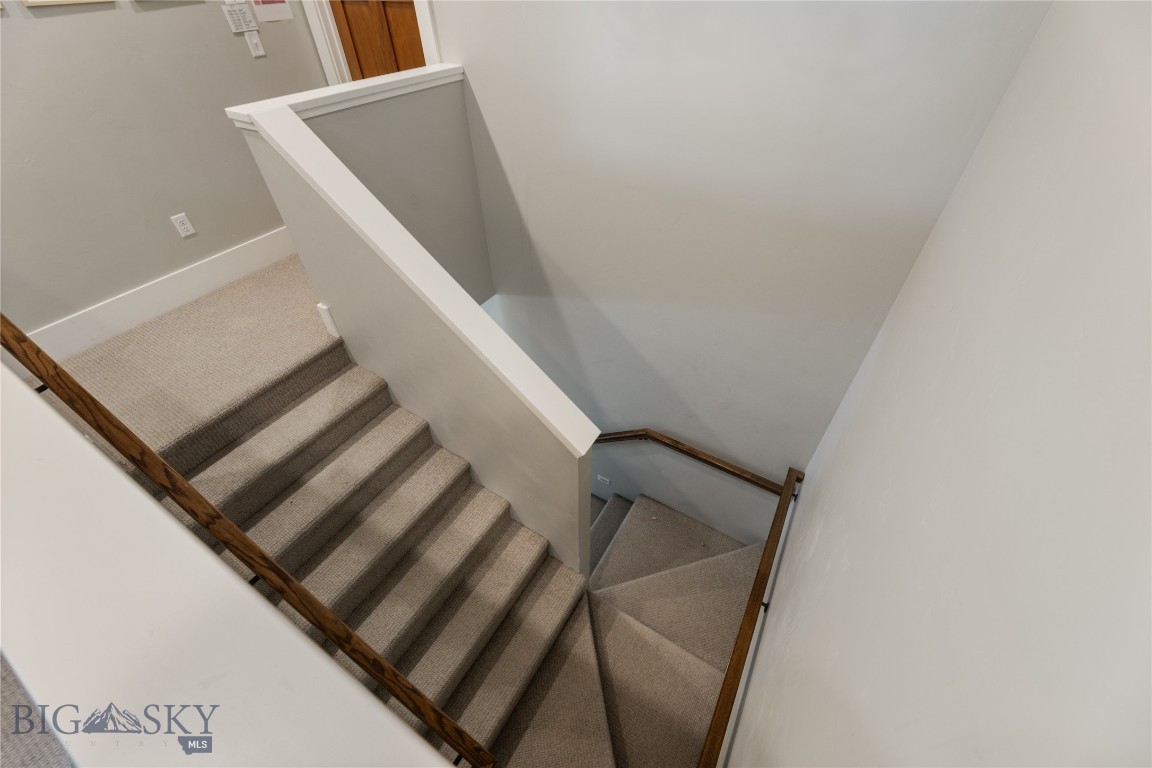 425 S Yellowstone Street