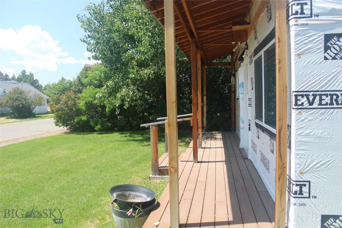 711 Silverbow Avenue