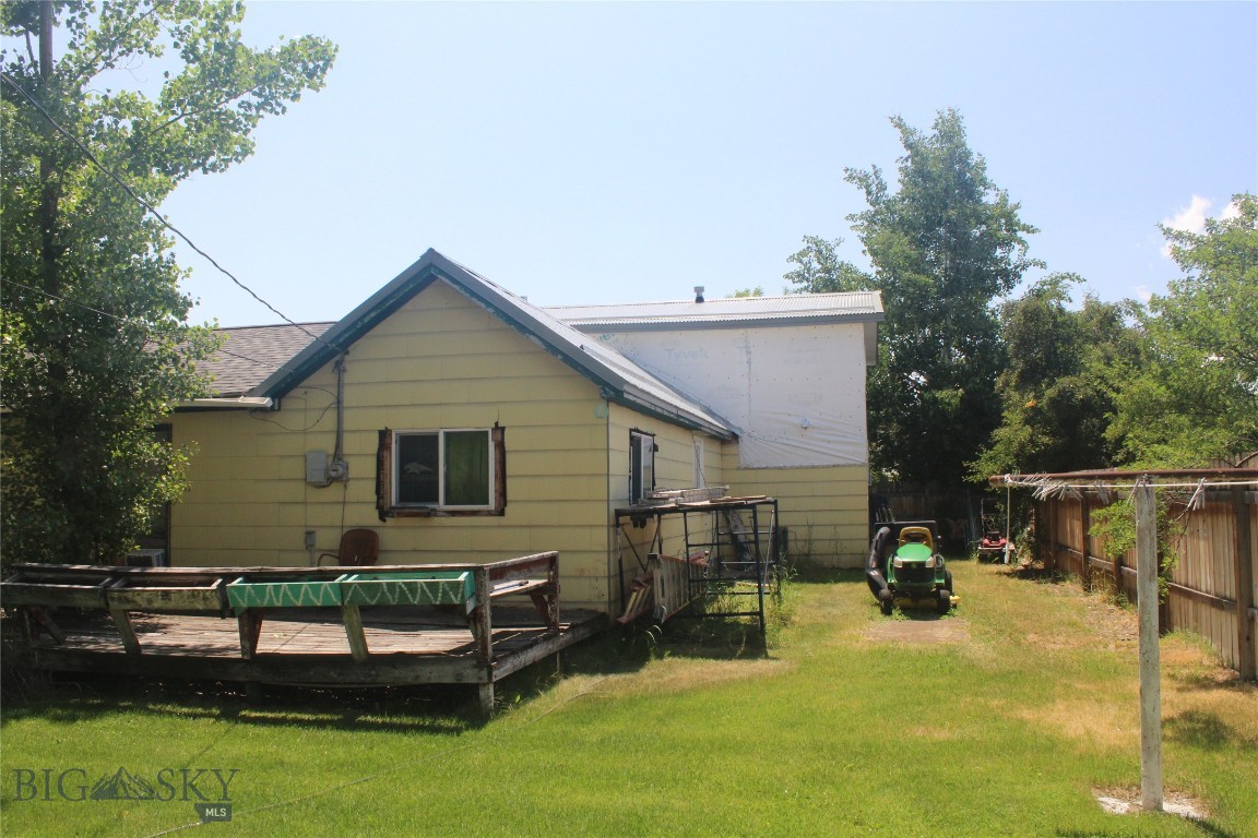 711 Silverbow Avenue