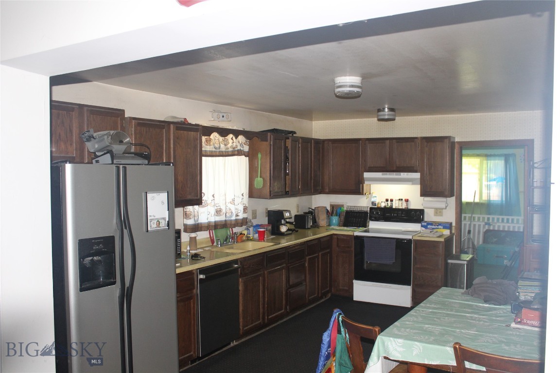 711 Silverbow Avenue
