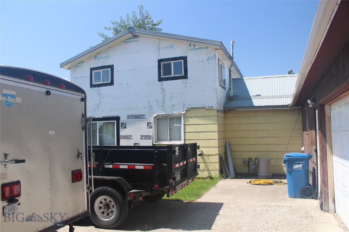 711 Silverbow Avenue