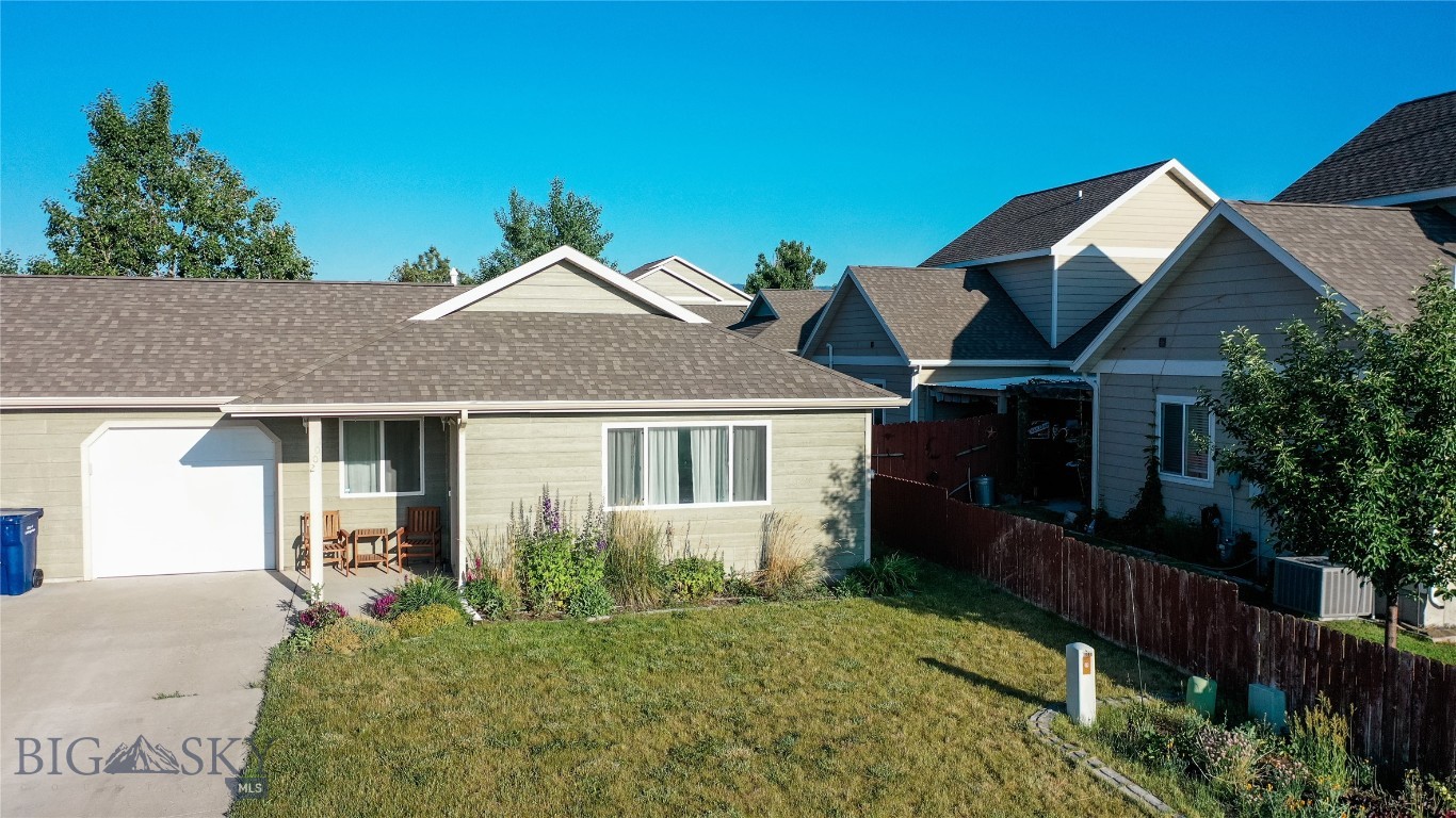 1002 Sky View Trail