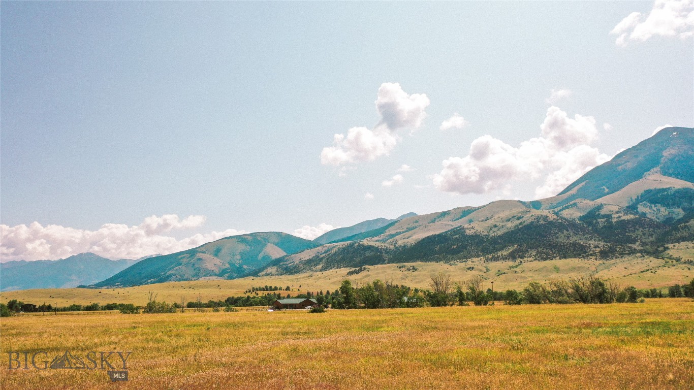 NHN Mule Deer Road