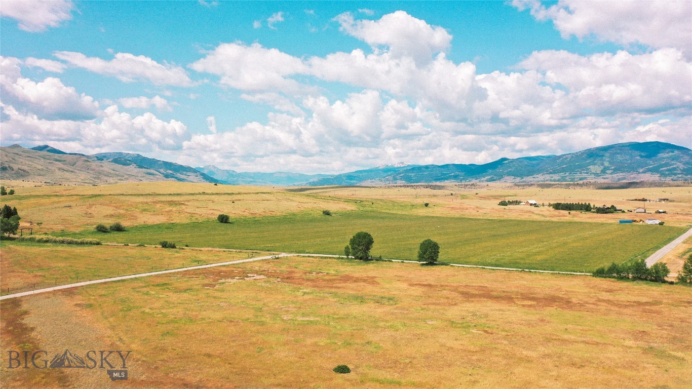 NHN Mule Deer Road