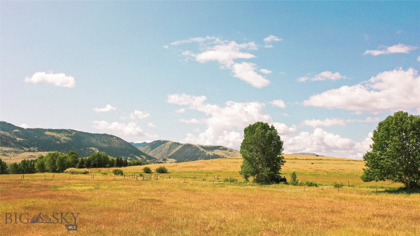 NHN Mule Deer Road