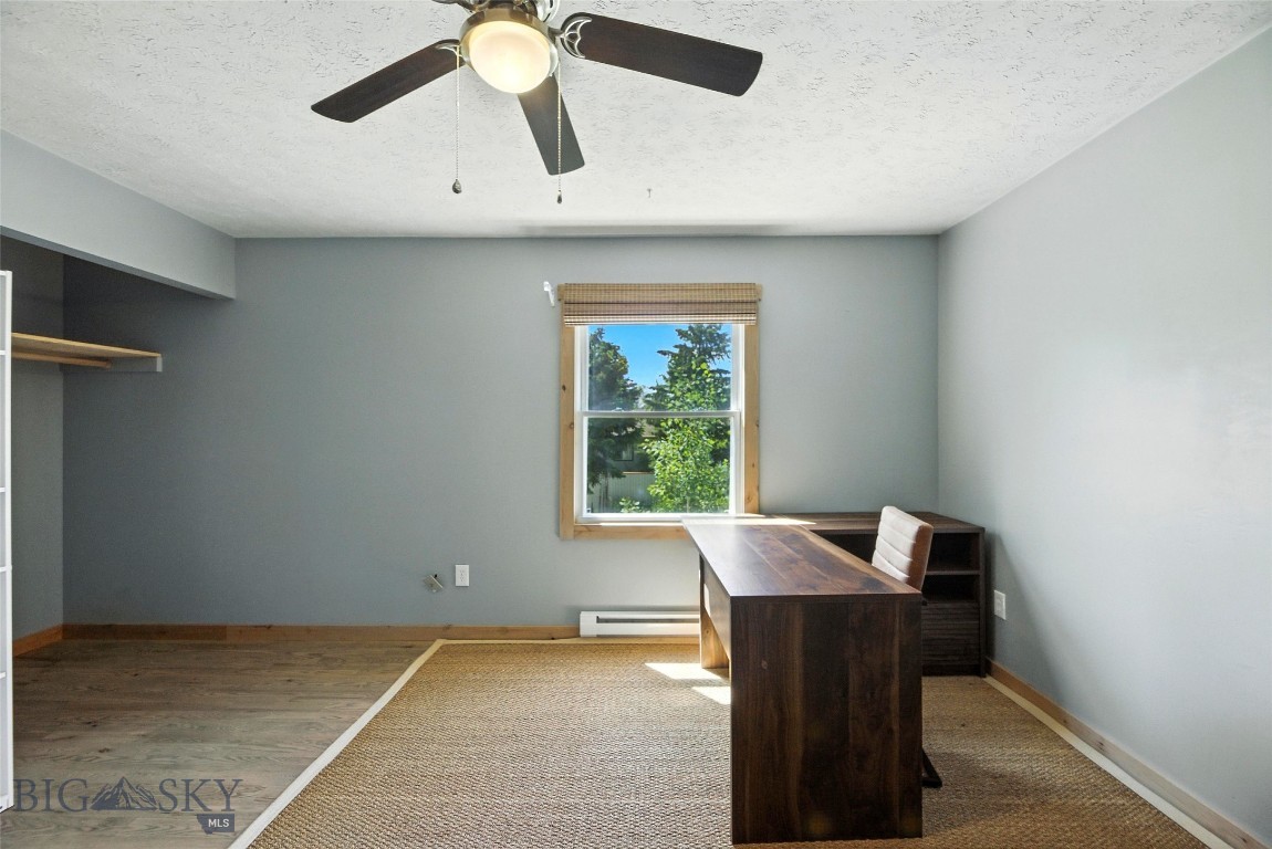 11 N Yellowstone Avenue