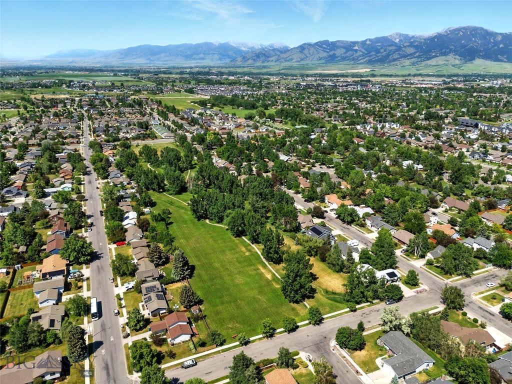 11 N Yellowstone Avenue