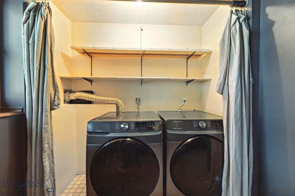 11 N Yellowstone Avenue