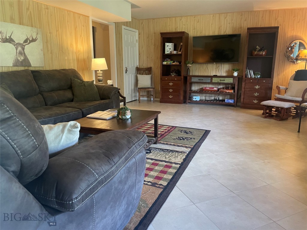 23 Hanlon Hill Drive