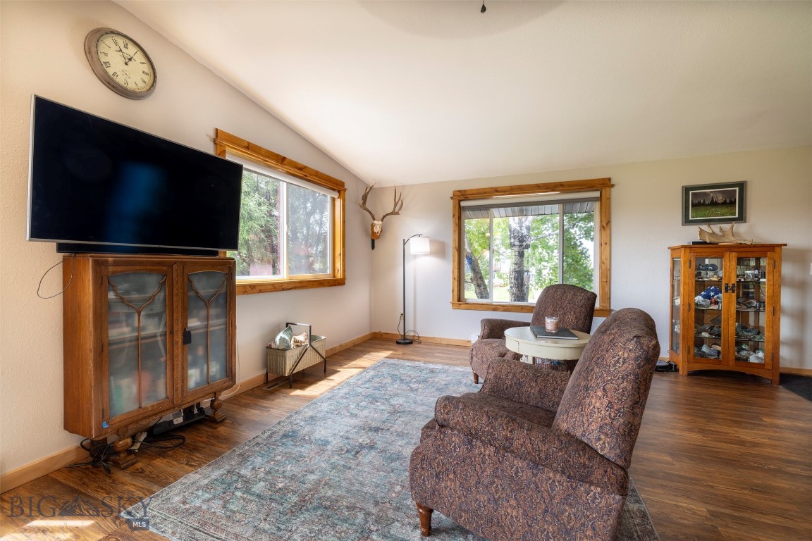 3550 Yellowbell Road