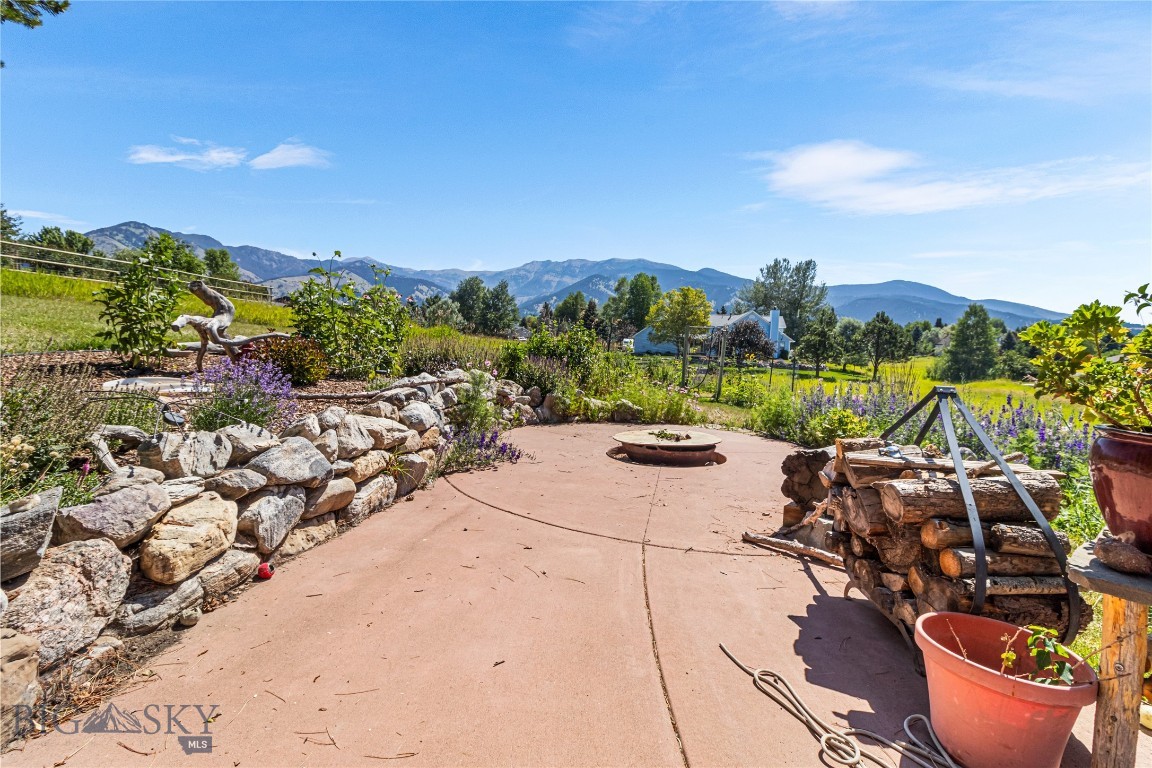 3550 Yellowbell Road