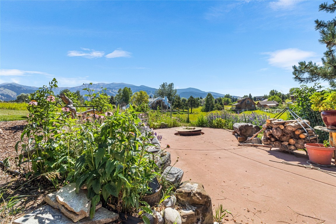 3550 Yellowbell Road