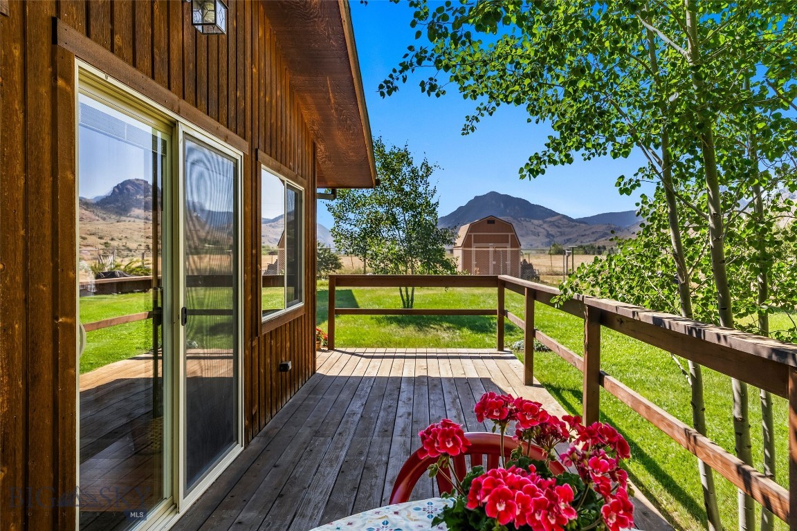 1065 US Highway 89 S