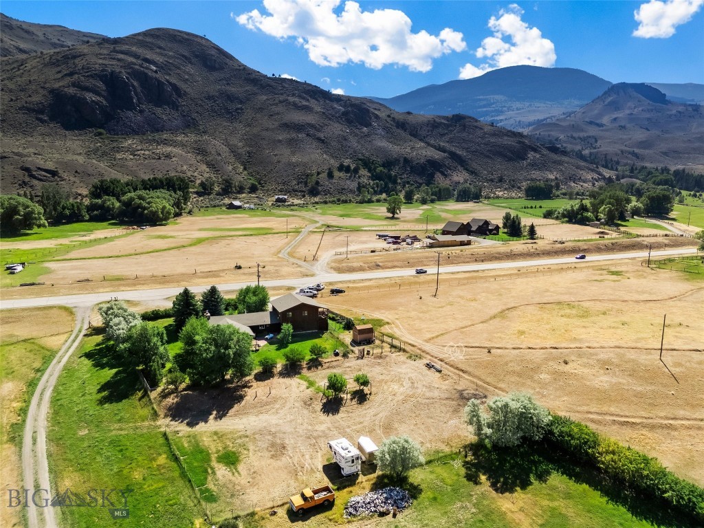 1065 US Highway 89 S