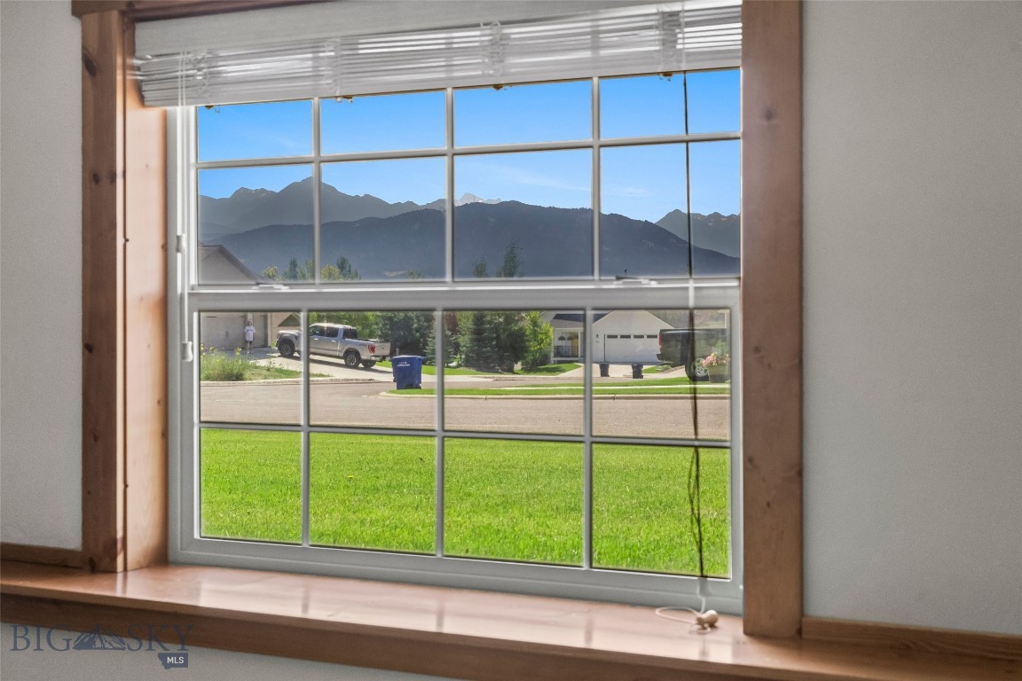 1209 Ridgeview Trail