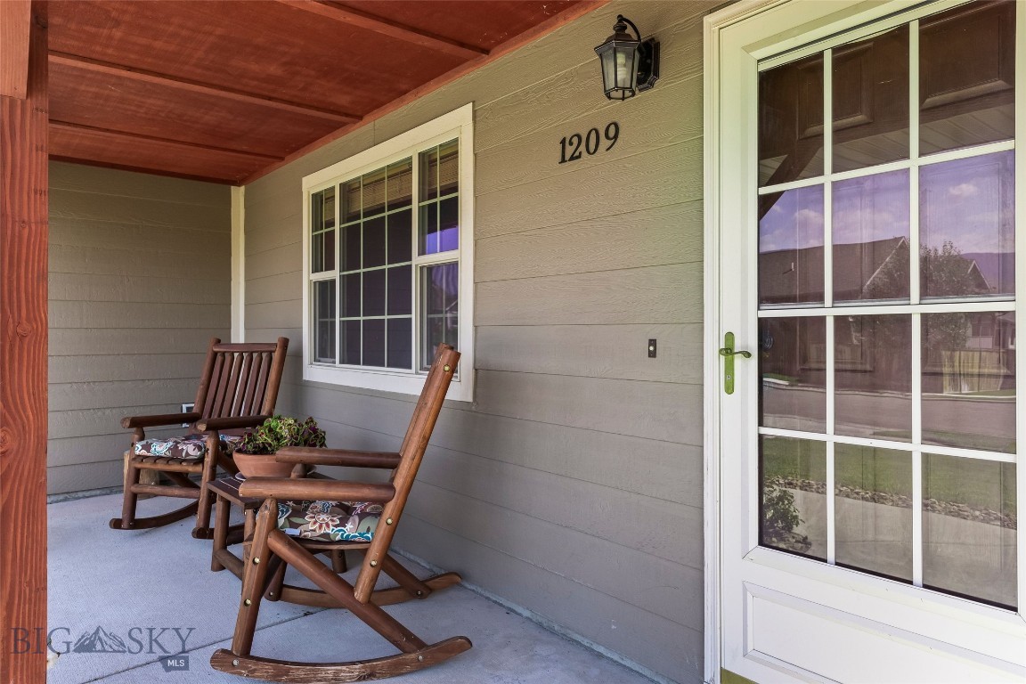 1209 Ridgeview Trail