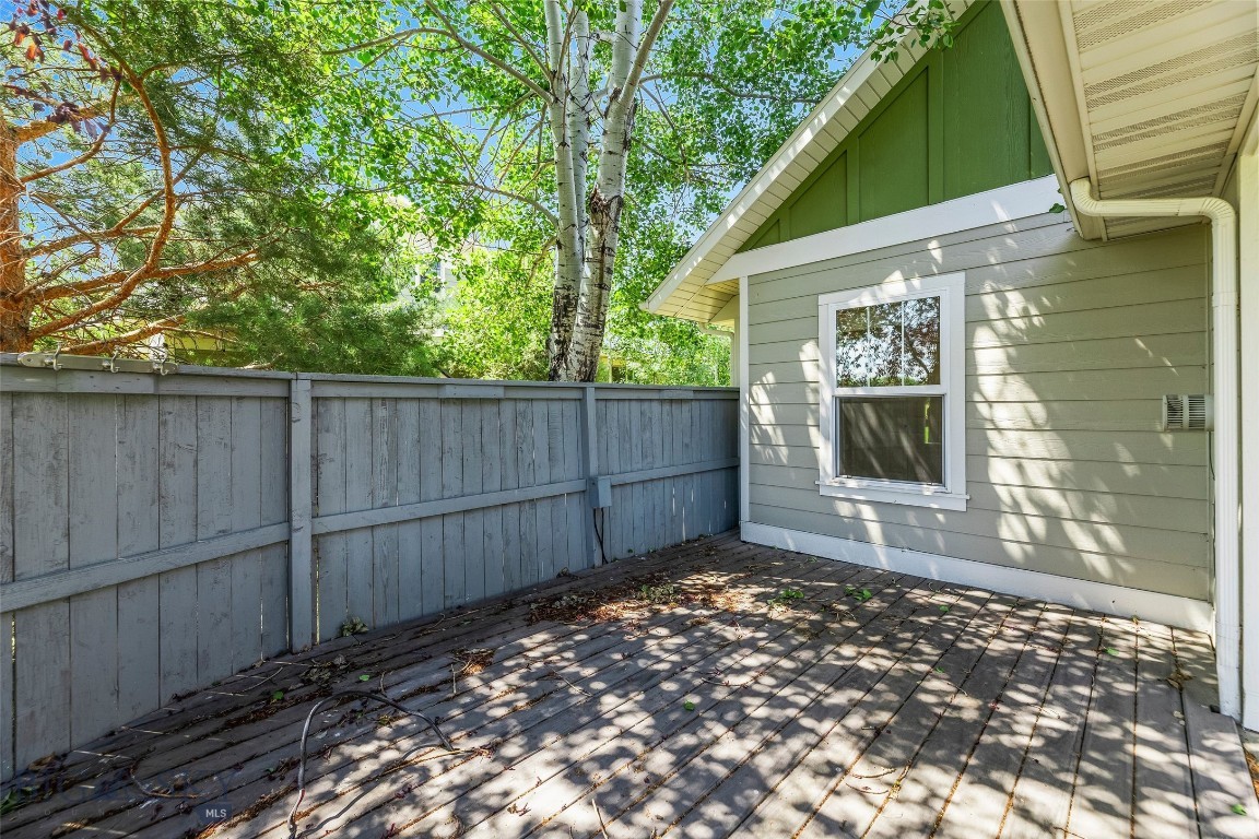 854 Matheson Way