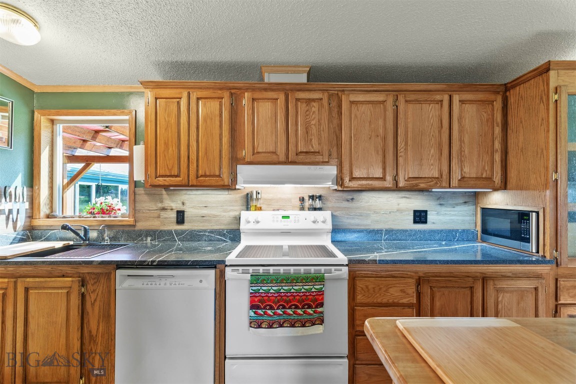 190 Tracy Ann Drive
