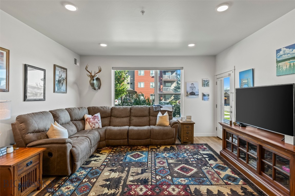 2221 Willow Drive 130