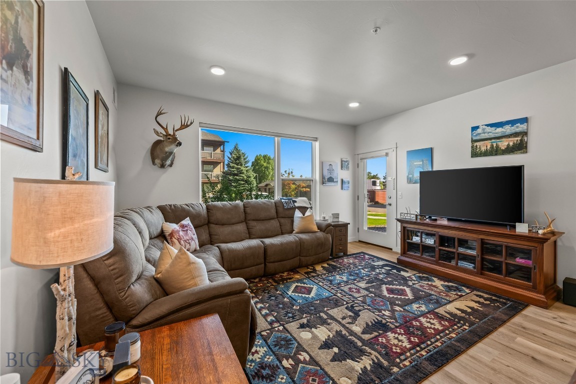 2221 Willow Drive 130