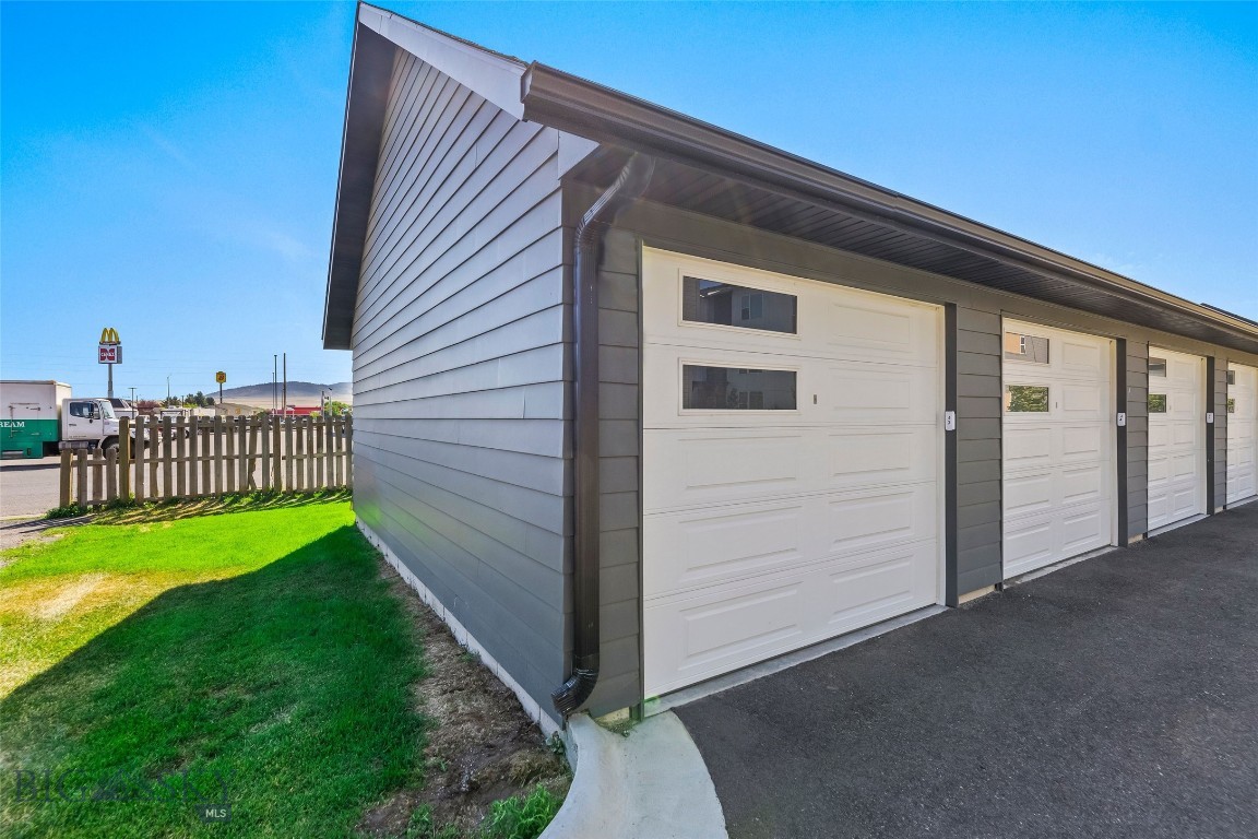 2221 Willow Drive 130