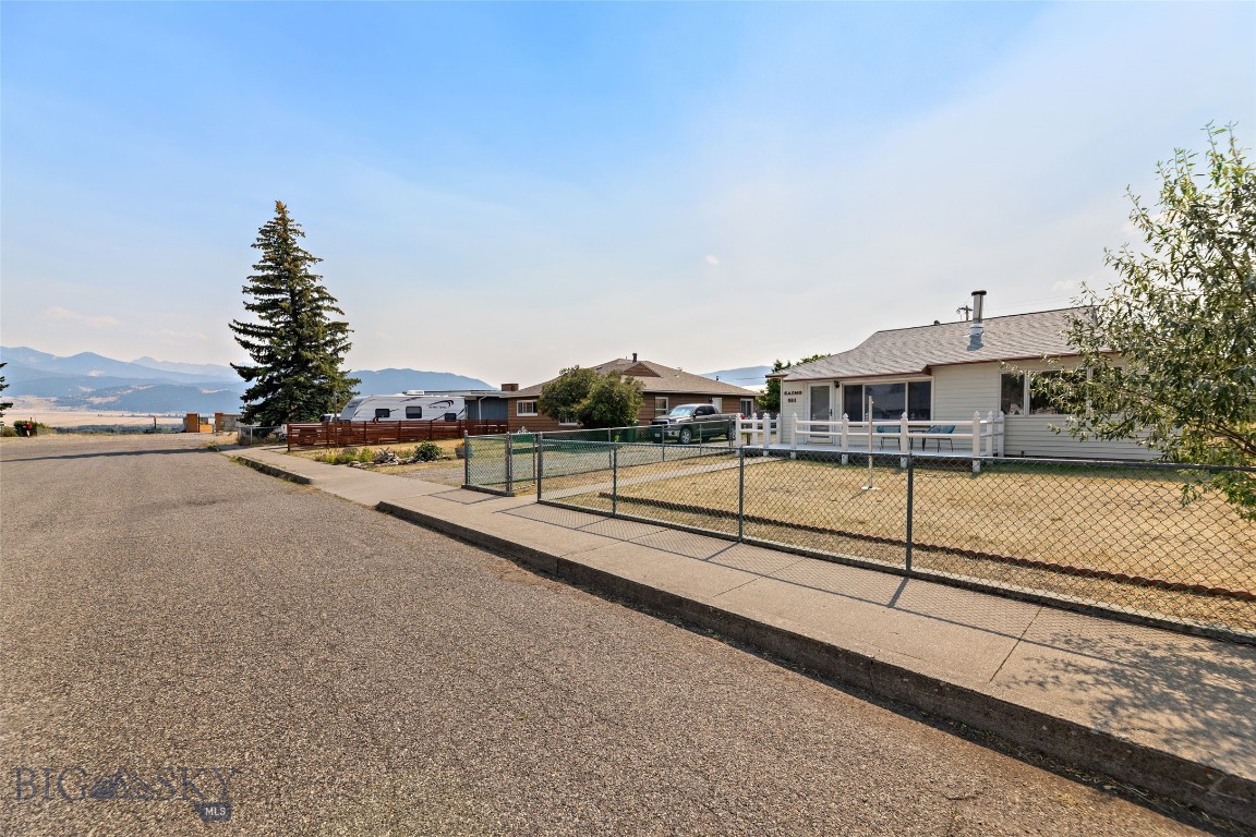 511 N 11th Street