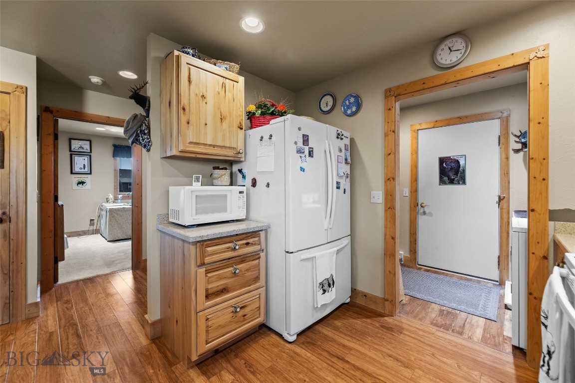 10 S Rainbow Loop Drive