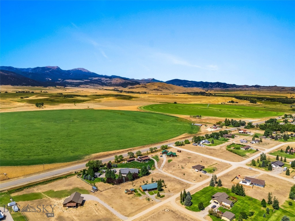 10 S Rainbow Loop Drive