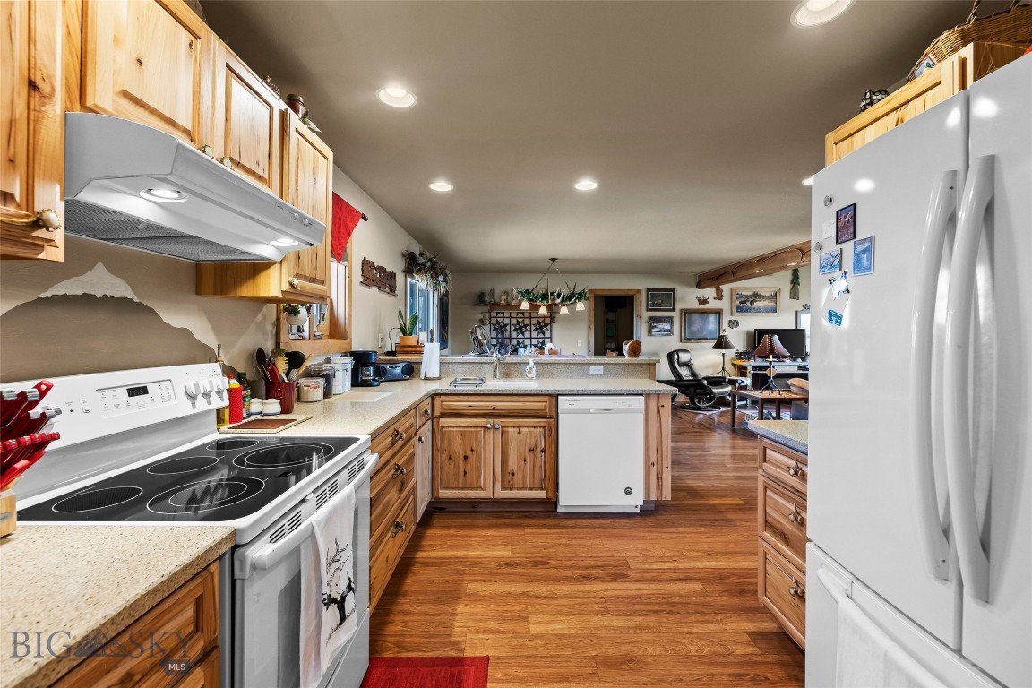 10 S Rainbow Loop Drive