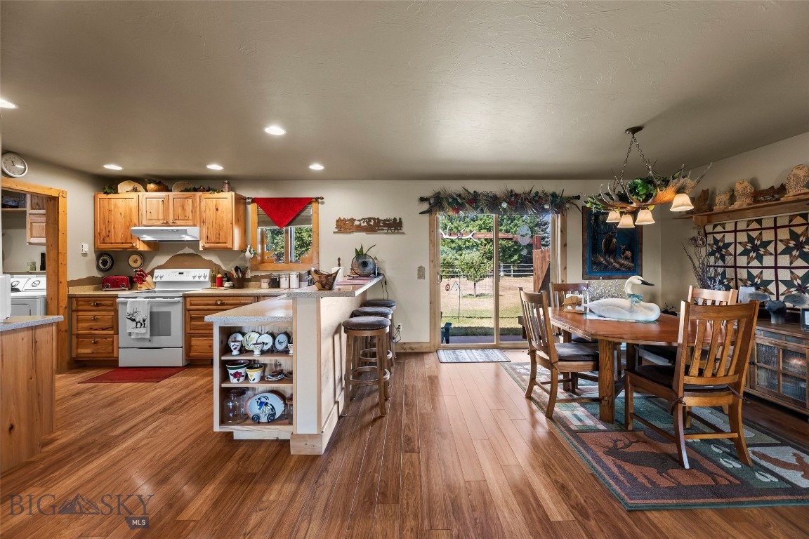 10 S Rainbow Loop Drive