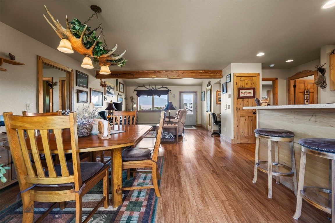 10 S Rainbow Loop Drive