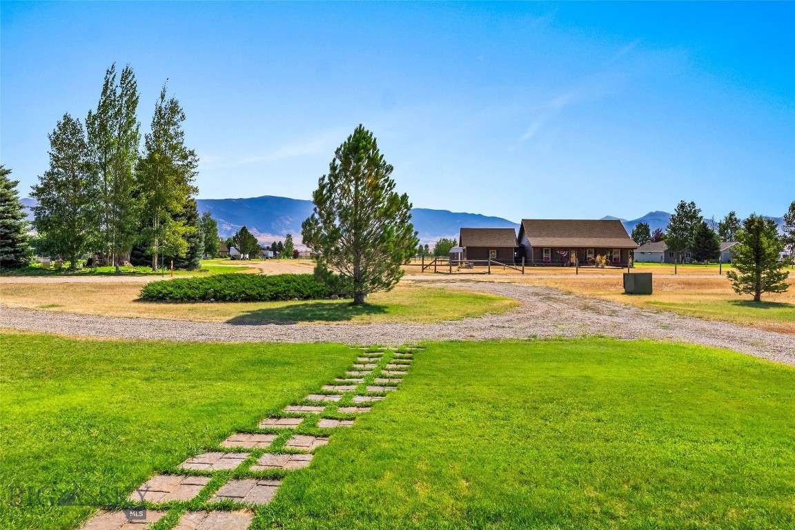 10 S Rainbow Loop Drive