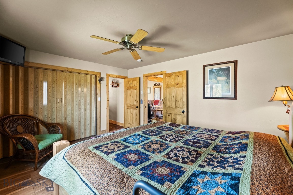 10 S Rainbow Loop Drive